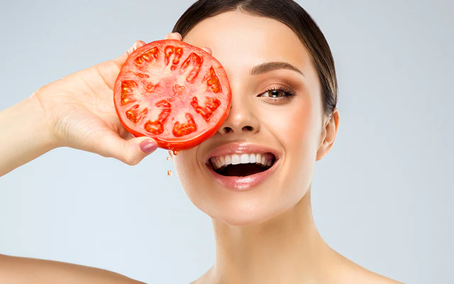 Apply a tomato on the face daily, glowing skin will start appearing in 7 days