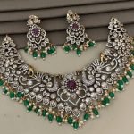 5 Ways to Style Lightweight Victorian Necklace Jewellery