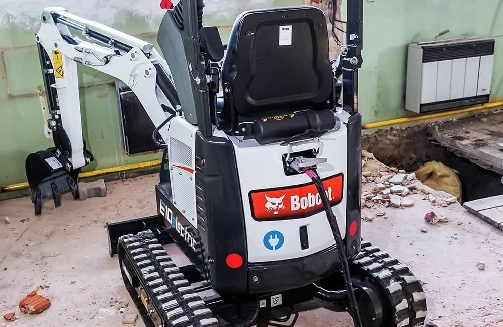 Ways a Mini Excavator Can Boost Your Construction Business