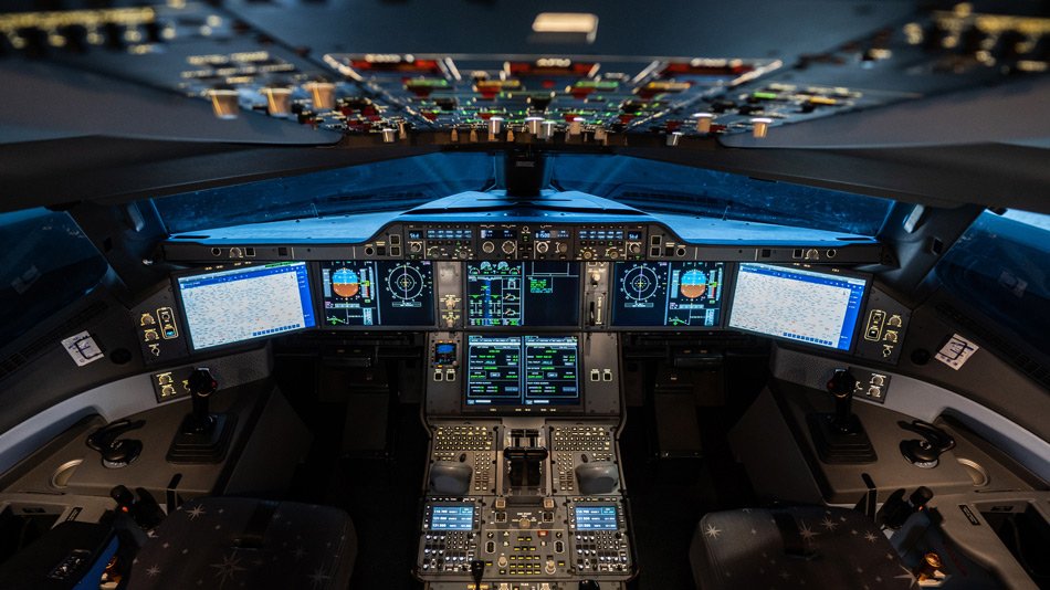 The Importance of Simulator Training in Modern Aviation